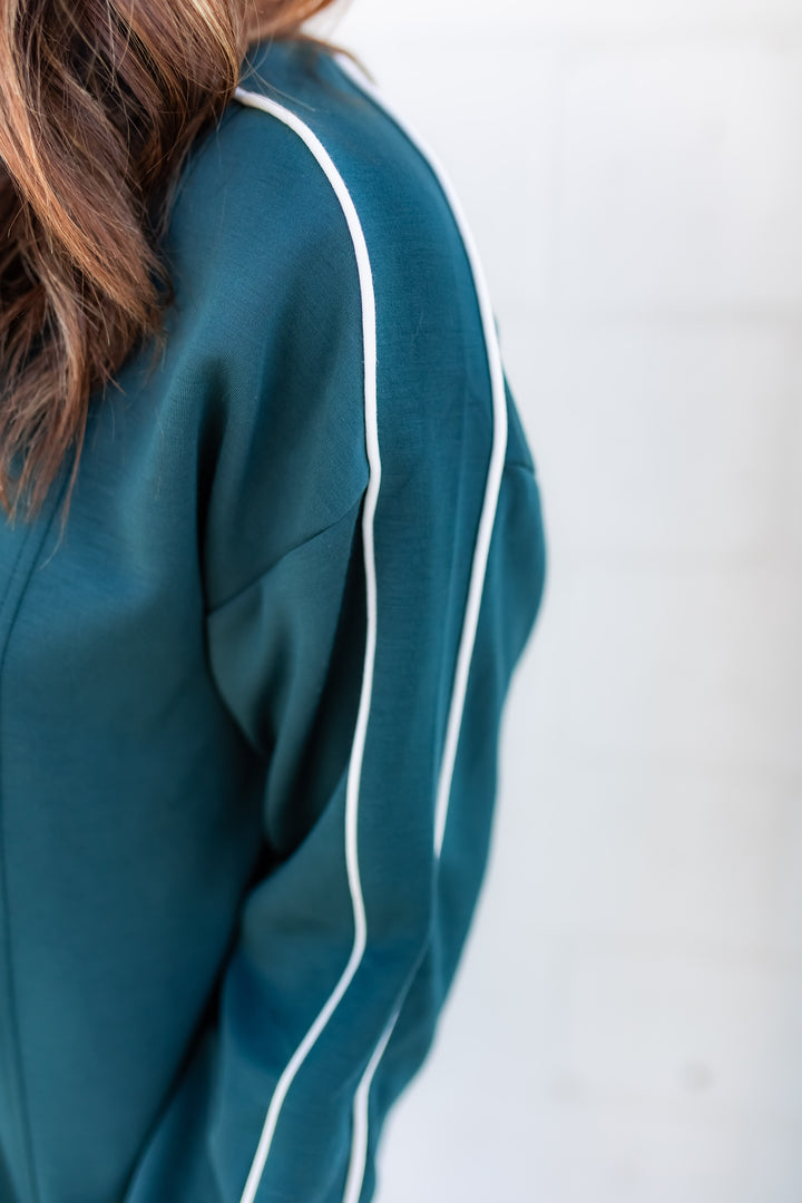 The Sundown Scuba Piping Pullover