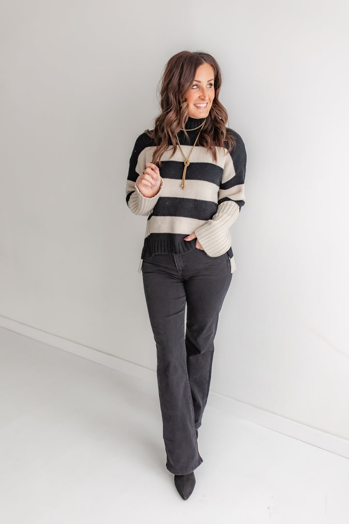 The Kaila Knit Sweater - Black/Cream