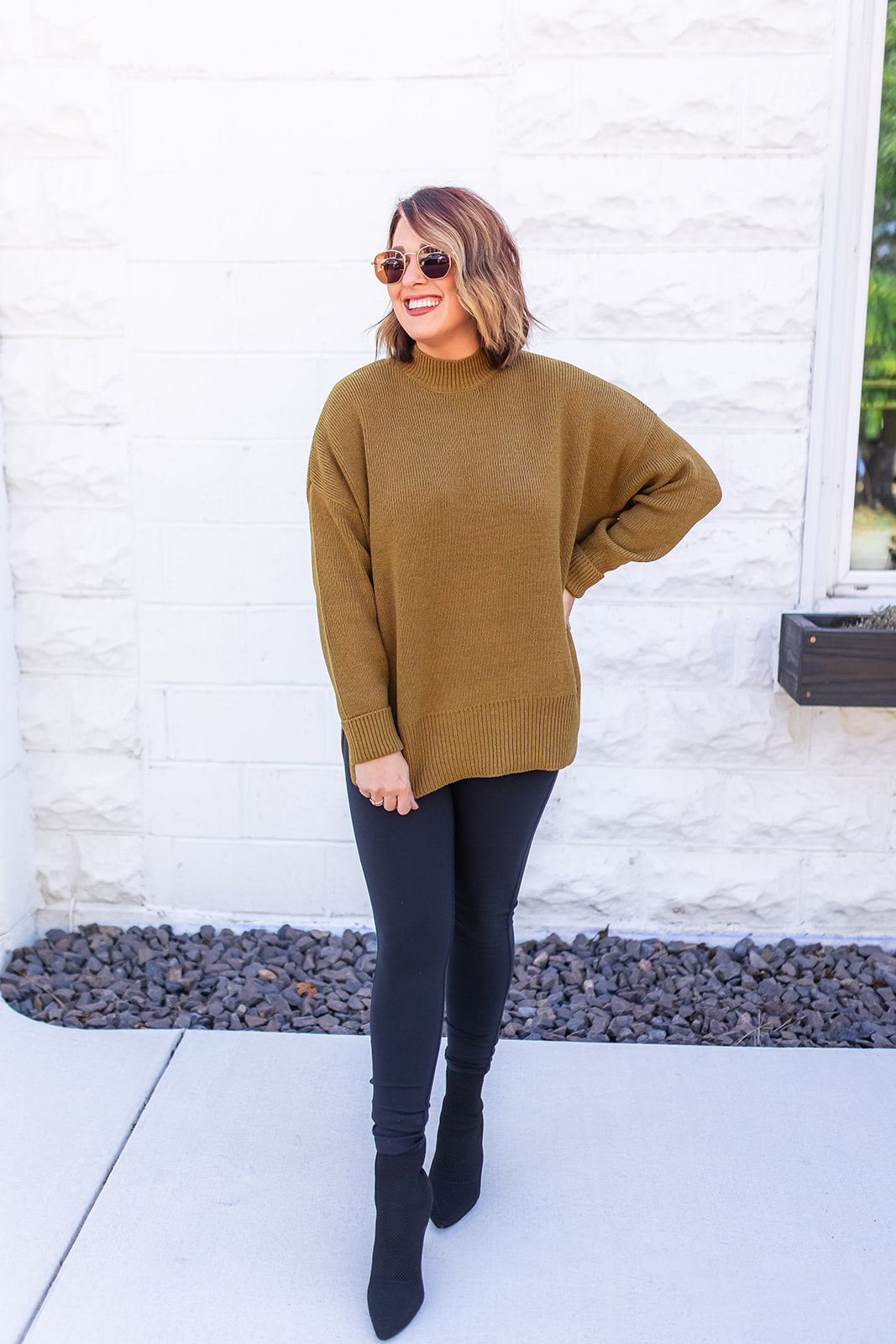 The Reynolds Sweater - Olive