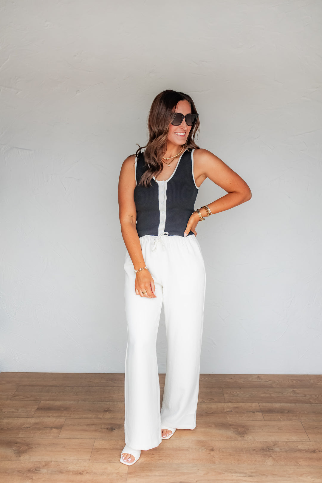 The Harbor Trim Tank - Black - One Eleven Olive Boutique