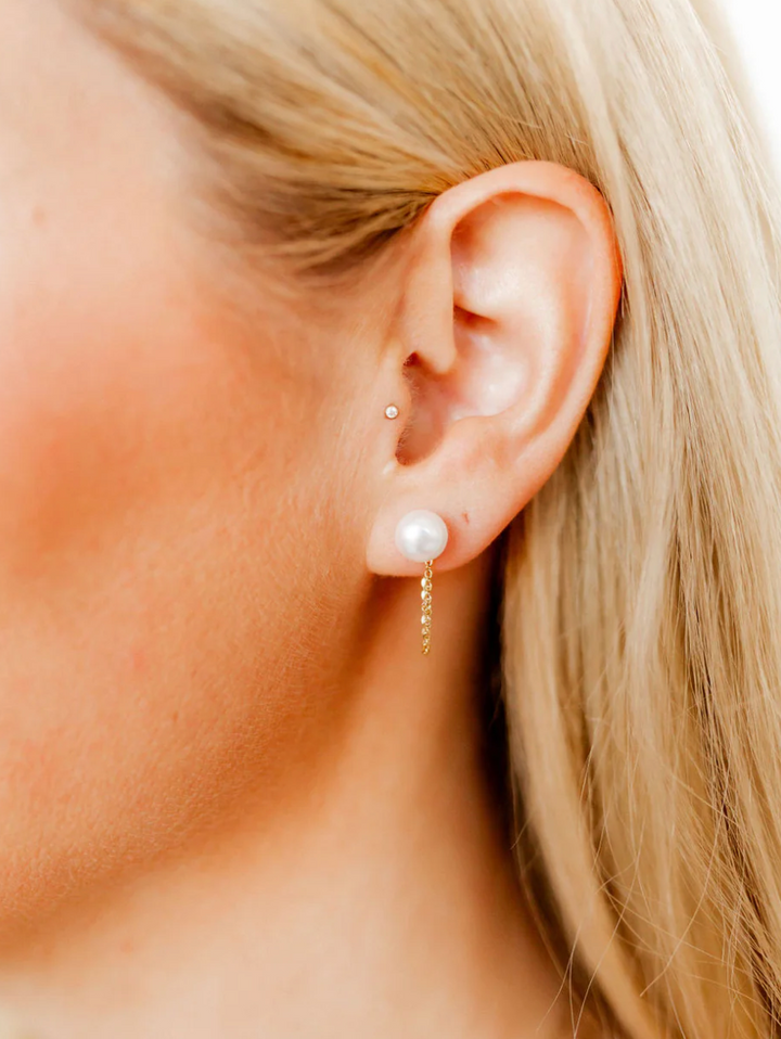 The Tessa Pearl Stud Earrings [Linny Co]