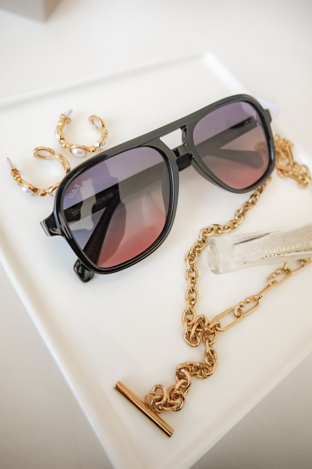 Lightweight women’s sunglasses for everyday wear. Polarized and tangle free