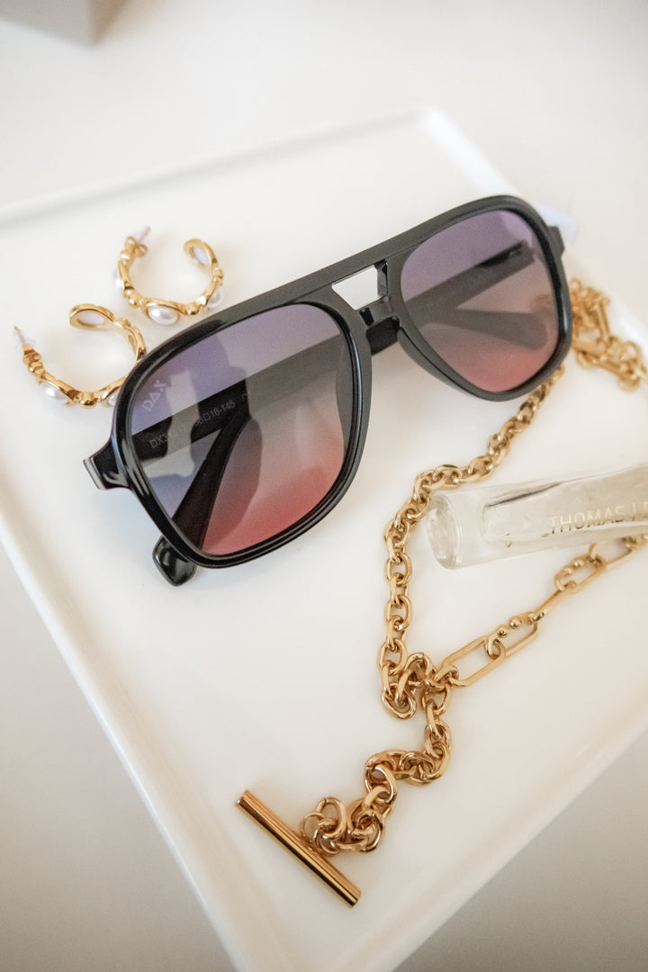 Lightweight women’s sunglasses for everyday wear. Polarized and tangle free